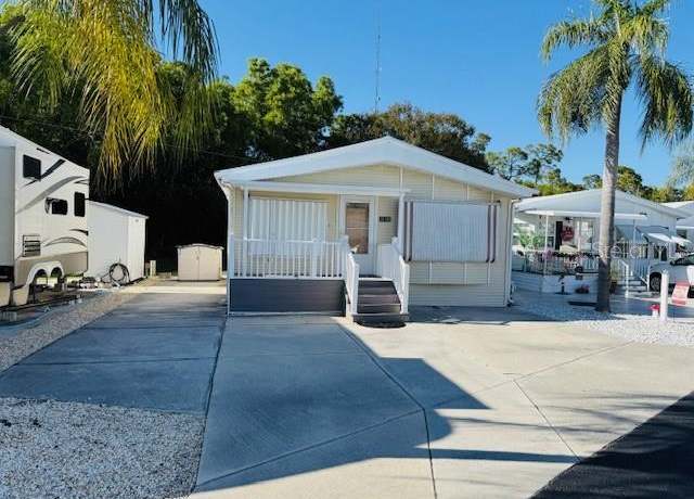 Property at 20188 Orange Tree Ln, Estero, FL 33928, 2 beds, 1.5 baths