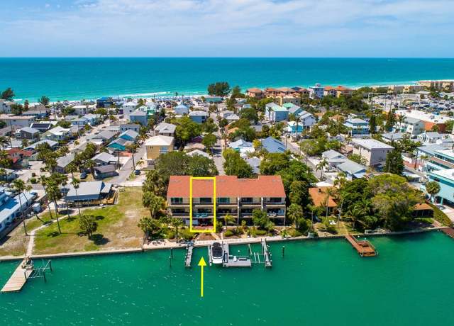 Property at 135 92nd Ave #2, Treasure Island, FL 33706, 2 beds, 2.5 baths