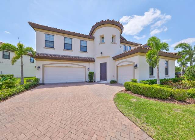 Property at 11909 Climbing Fern Ave, Riverview, FL 33579, 5 beds, 4.5 baths