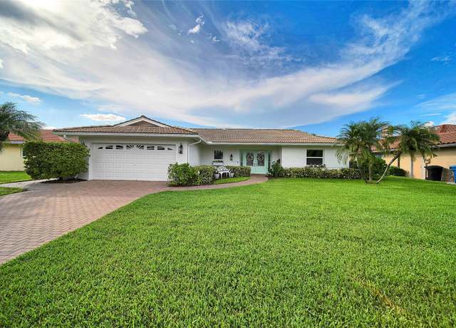 Property at 2025 Michigan Ave NE, St Petersburg, FL 33703, 3 beds, 2 baths
