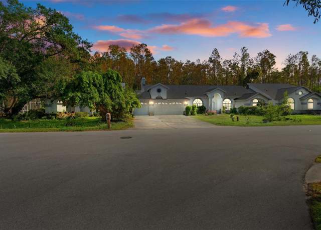 Property at 7222 Auburn Ln, New Port Richey, FL 34654, 6 beds, 5 baths