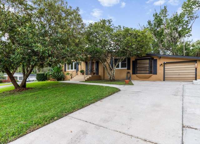 Property at 39 Sunset Dr, Brooksville, FL 34601, 3 beds, 2 baths