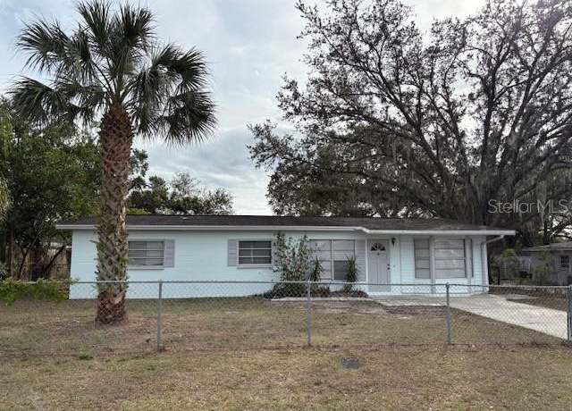 Property at 504 Holly Ln, Brandon, FL 33510, 3 beds, 2 baths