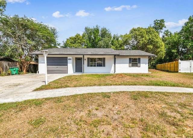 Property at 5628 Mccoy Ct, Zephyrhills, FL 33542, 4 beds, 3 baths