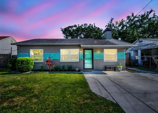 Property at 37 W Boyer St, Tarpon Springs, FL 34689, 3 beds, 1.5 baths