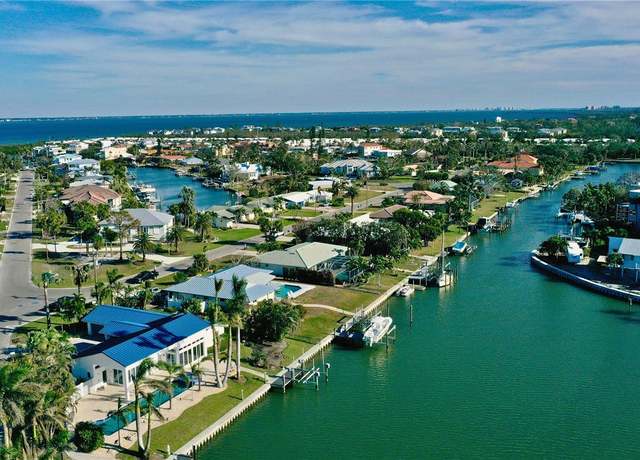 Property at 6011 Emerald Harbor Dr, Longboat Key, FL 34228, 3 beds, 2 baths