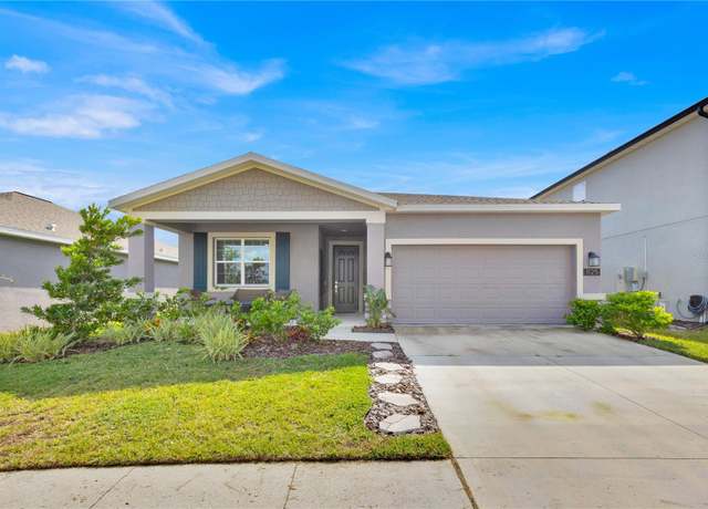 Property at 1125 Saguaro St, Haines City, FL 33844, 4 beds, 3 baths