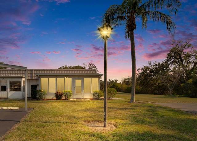Property at 206 Andover Pl N #96, Sun City Center, FL 33573, 2 beds, 2 baths
