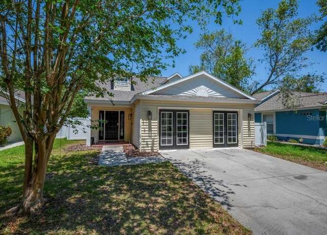 Property at 5865 Meadowpark Pl, Lithia, FL 33547, 4 beds, 2 baths