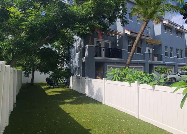 Property at 206 S Arrawana Ave #3, Tampa, FL 33609, 3 beds, 3.5 baths