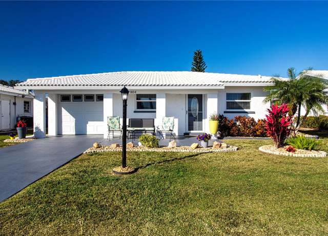 Property at 804 Buttonwood Dr, Bradenton, FL 34208, 2 beds, 2 baths
