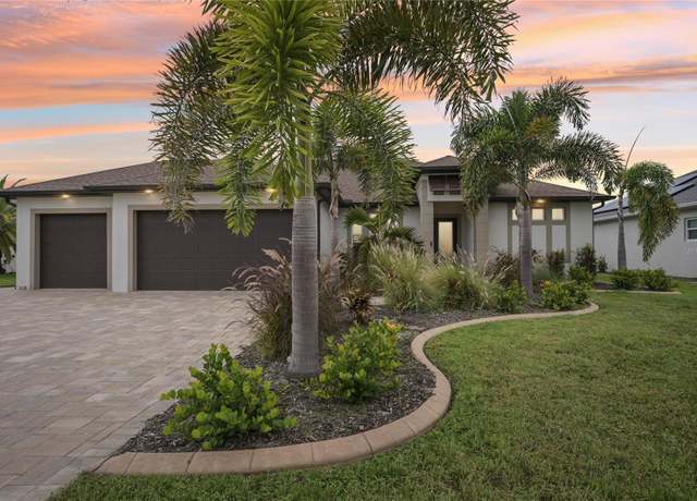 Property at 239 Rotonda Blvd N, Rotonda West, FL 33947, 3 beds, 2 baths