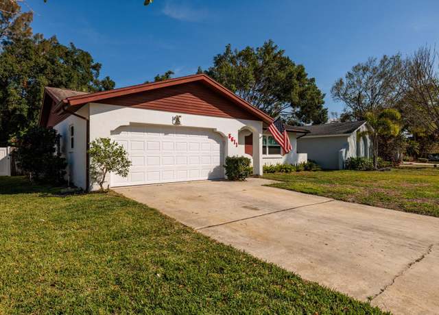 Property at 5611 Venetian Blvd NE, St Petersburg, FL 33703, 4 beds, 2 baths