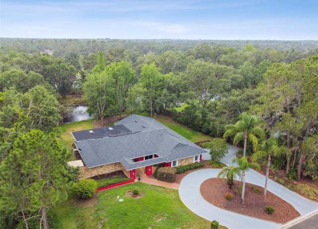 Property at 6703 Towhe Dr, Seffner, FL 33584, 4 beds, 3 baths