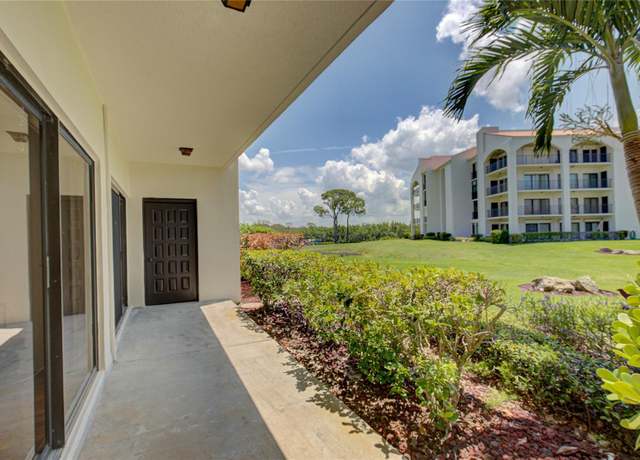 Property at 308 Mariner Dr #308, Tarpon Springs, FL 34689, 1 bed, 2 baths