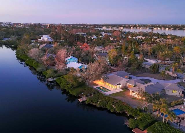 Property at 7618 Midnight Pass Rd, Sarasota, FL 34242, 4 beds, 4.5 baths
