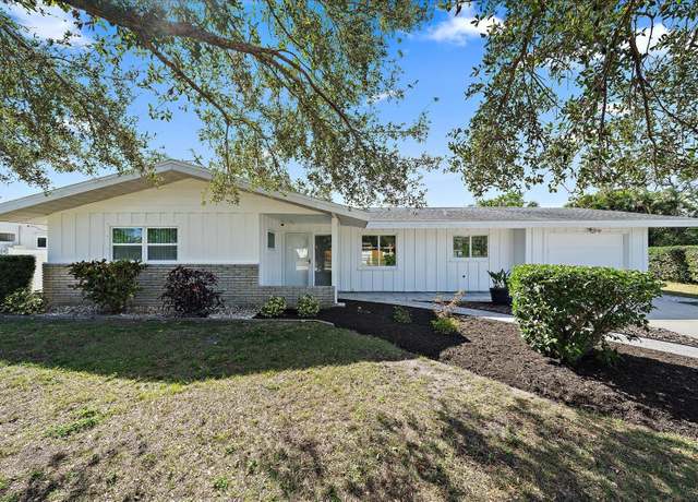 Property at 3048 Lockwood Ter, Sarasota, FL 34231, 2 beds, 2 baths