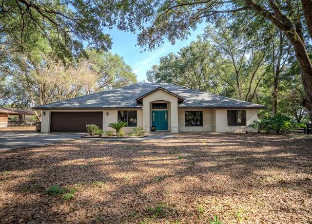 Property at 3930 Griffin Ave, Lady Lake, FL 32159, 5 beds, 3 baths