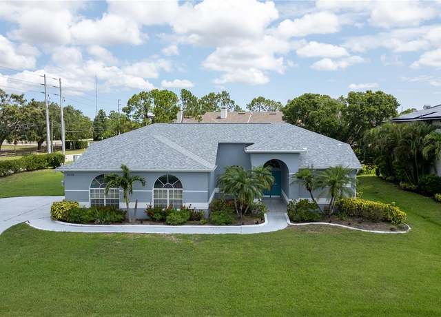 Property at 8679 Burning Tree Cir, Seminole, FL 33777, 3 beds, 3 baths