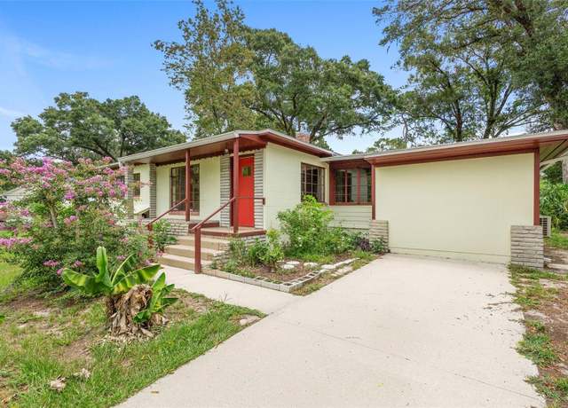 Property at 605 N Kentucky Ave, Deland, FL 32724, 2 beds, 1 bath