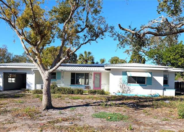Property at 4721 Del Rio Way S, Gulfport, FL 33711, 2 beds, 2 baths