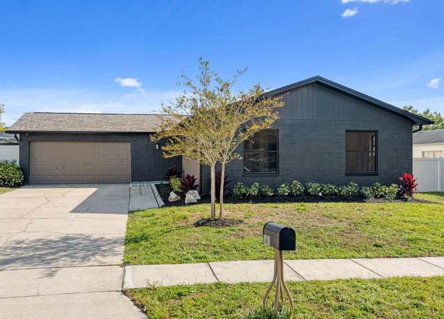Property at 1981 Briarwood St, Dunedin, FL 34698, 3 beds, 2 baths