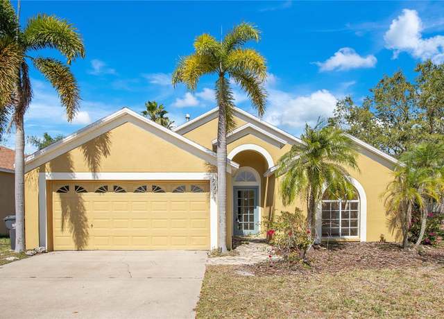 Property at 7622 Hampshire Garden Pl, Apollo Beach, FL 33572, 3 beds, 2 baths