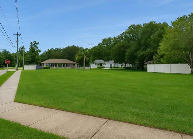 Property at 3622 W Tampa Cir, Tampa, FL 33629