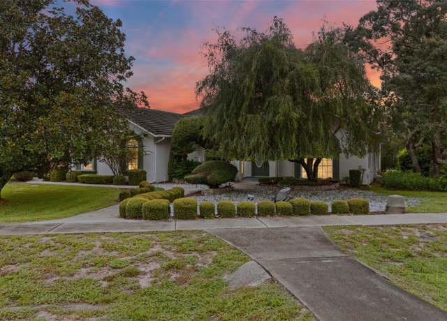 Property at 1 Deerwood Dr, Homosassa, FL 34446, 3 beds, 3 baths