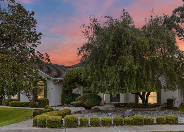 Property at 1 Deerwood Dr, Homosassa, FL 34446, 3 beds, 3 baths