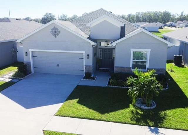 Property at 6855 Mossy Oak Ln, Lakeland, FL 33810, 4 beds, 2.5 baths