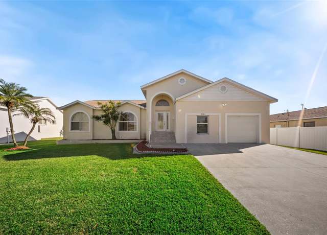 Property at 4320 51st Ave S, St Petersburg, FL 33711, 4 beds, 2 baths