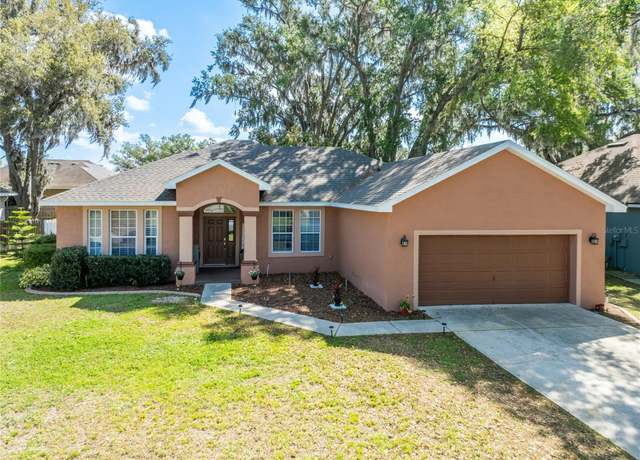 Property at 5416 Oxford Manor Cir, Lakeland, FL 33810, 4 beds, 2 baths