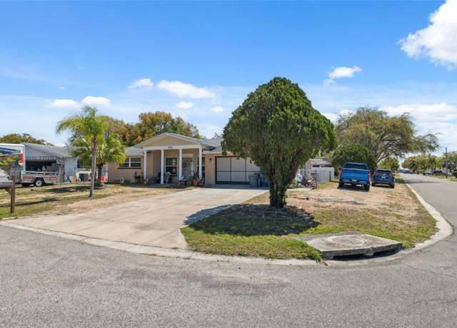 Property at 7514 Bergamot Dr, Port Richey, FL 34668, 3 beds, 2.5 baths