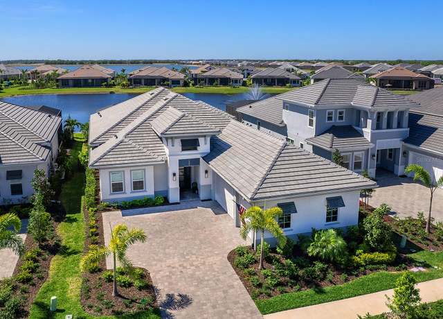 Property at 8335 Sea Glass Ct, Sarasota, FL 34240, 4 beds, 4 baths