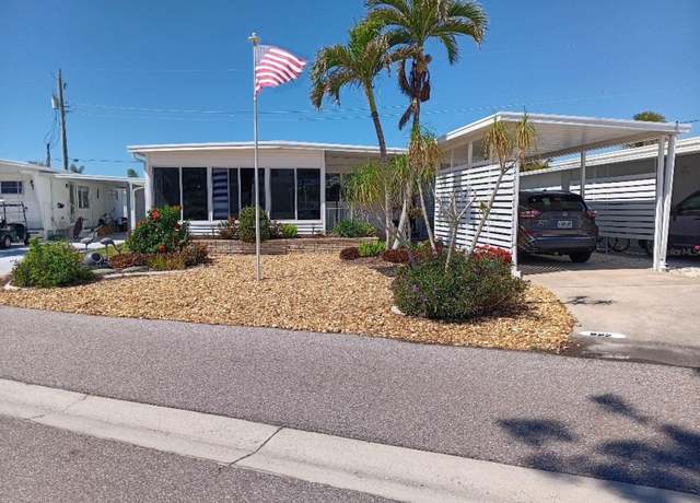 Property at 822 Bogie St, Venice, FL 34285, 2 beds, 1.5 baths