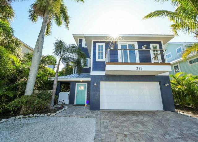 Property at 211 65th St, Holmes Beach, FL 34217, 6 beds, 4.5 baths