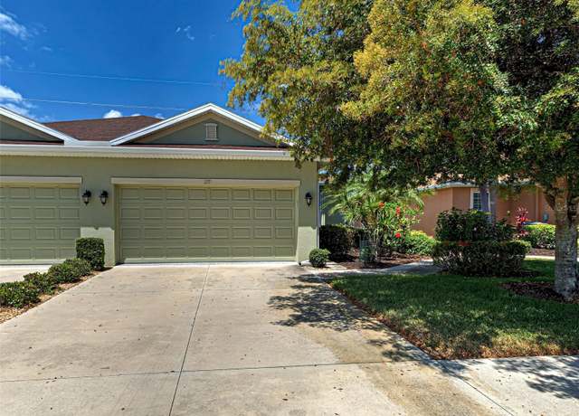 Property at 275 Capulet Dr, Venice, FL 34292, 2 beds, 2 baths