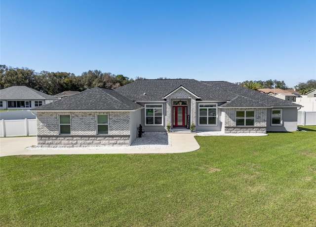 Property at 6215 SE 13th St, Ocala, FL 34472, 4 beds, 3 baths