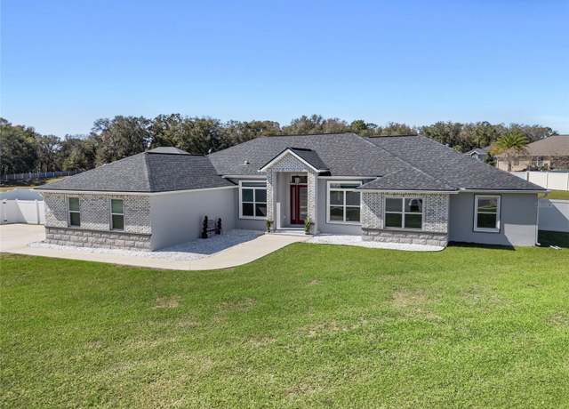 Property at 6215 SE 13th St, Ocala, FL 34472, 4 beds, 3 baths