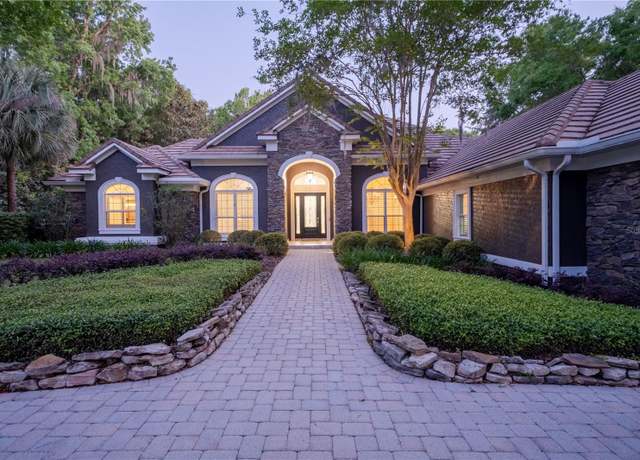 Property at 1450 SE 73rd Pl, Ocala, FL 34480, 4 beds, 3.5 baths