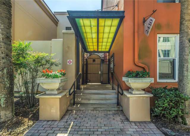Property at 2402 W Azeele St #423, Tampa, FL 33609, 1 bed, 1 bath