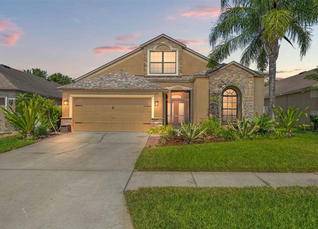 Property at 6631 Boulder Run Loop, Wesley Chapel, FL 33545, 5 beds, 2 baths