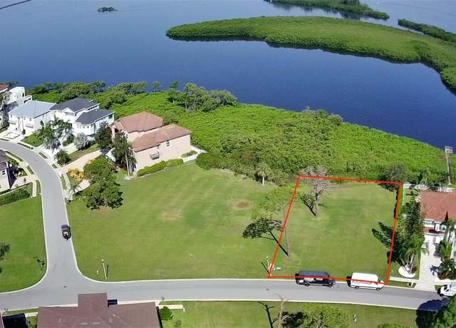Property at 2063 N Pointe Alexis Dr, Tarpon Springs, FL 34689