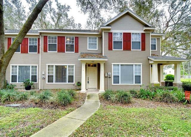 Property at 2131 Golden Oak Ln, Valrico, FL 33594, 2 beds, 1.5 baths