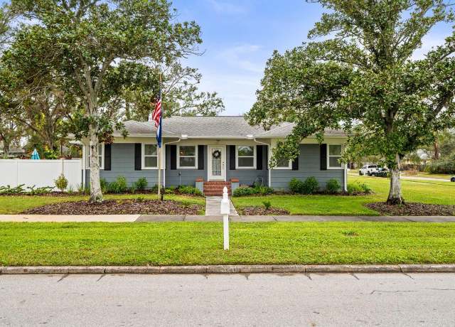 Property at 320 N Madison Ave, Clearwater, FL 33755, 3 beds, 2 baths
