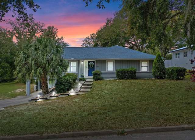 Property at 1660 1st St, Clermont, FL 34711, 3 beds, 2 baths