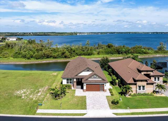 Property at 559 Waterfern Trail Dr, Auburndale, FL 33823, 3 beds, 3.5 baths