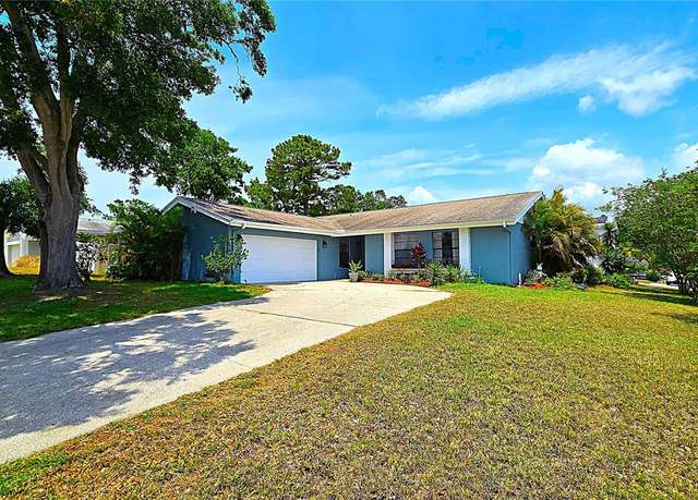 Property at 3907 Orchard Hill Cir, Palm Harbor, FL 34684, 3 beds, 2 baths