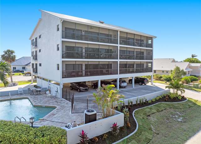 Property at 1801 Jamaica Way #112, Punta Gorda, FL 33950, 2 beds, 2.5 baths